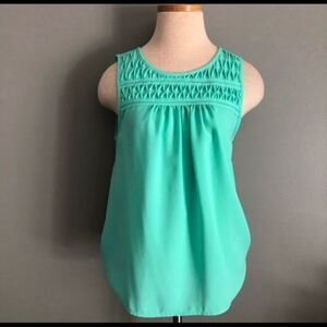 Elle EASTER / SPRING TOP 💐 kohls Mint Green sleeveless work office blouse small